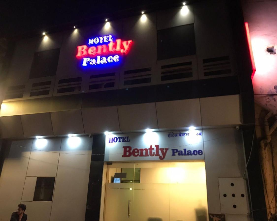 Flagship 83490 Hotel Bently Palace Mumbai  Buitenkant foto